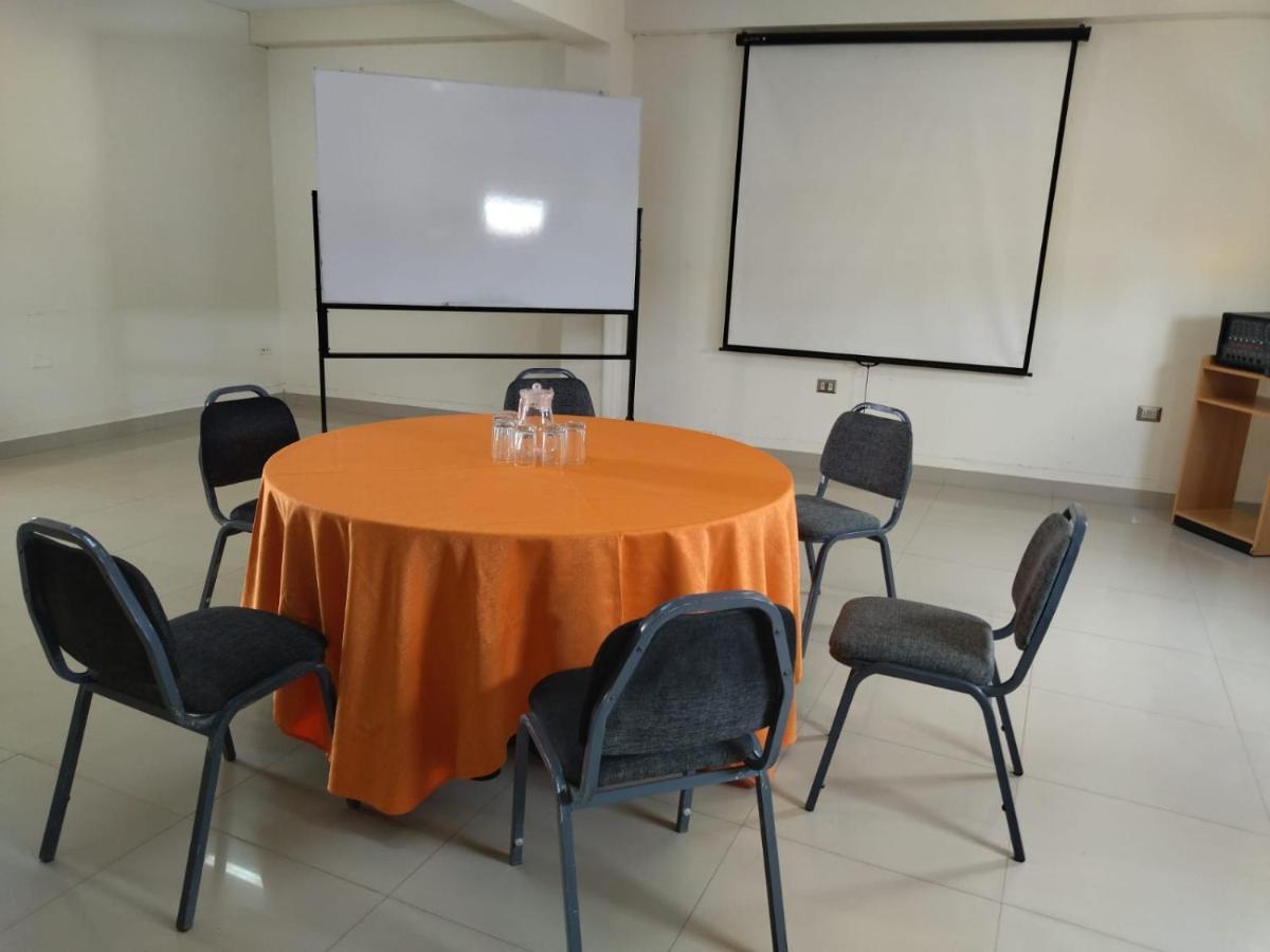 Intiotel Piura Luaran gambar